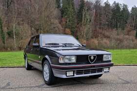 Bild 4 von Inserat Alfa Romeo Giulietta 2.0 Turbodelta 1984