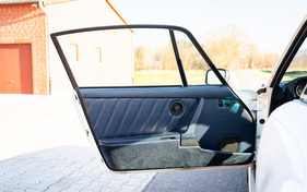 Bild 18 von Inserat Porsche 911 Carrera 3.2 Coupe 1984
