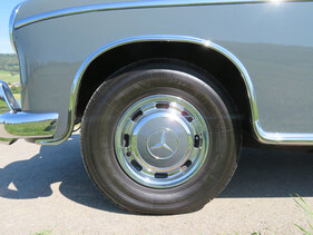 Bild 24 von Inserat Mercedes Benz 220 S Cabrio 1957