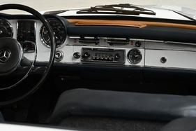 Bild 12 von Inserat Mercedes Benz 230SL 1964