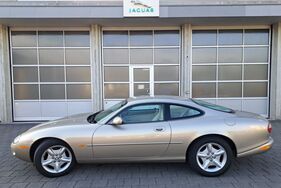 Jaguar XK8 (1997) Jaguar XK8 (1997)