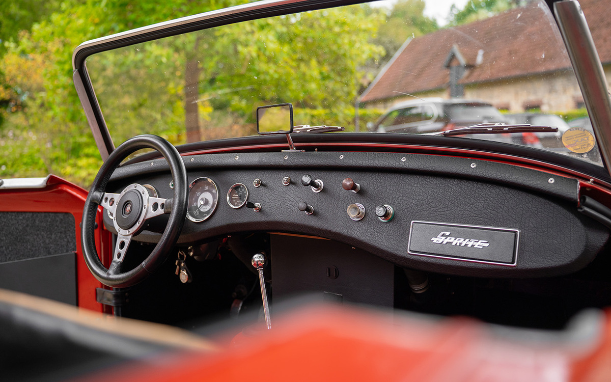 Bild 22 37 vom Fahrzeug-Verkaufsinserat Austin Healey Sprite MK2 1963 MK2 Grifflos - RRestaurierter Zustand