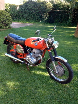 MV Agusta 350 GT (1975) MV Agusta 350 GT (1975)