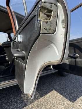 Bild 11 von Inserat Mercedes Benz W108 280SE Automatic 1971