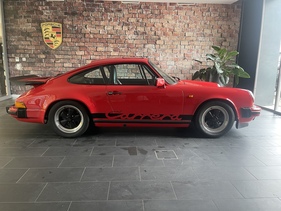 Porsche 911 Carrera (1985) Porsche 911 Carrera (1985)