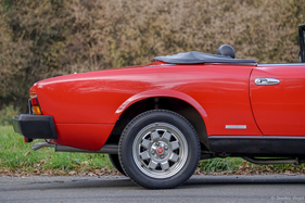 Bild 12 von Inserat Fiat Pininfarina Spider 124 DS Europa 2.0 i.e. 1983