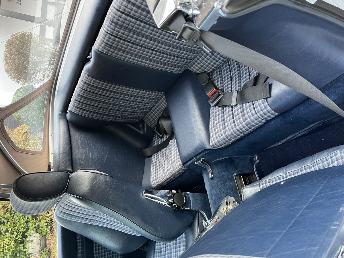 Bild 9 13 vom Fahrzeug-Verkaufsinserat Mercedes Benz 300 SL R107 1987