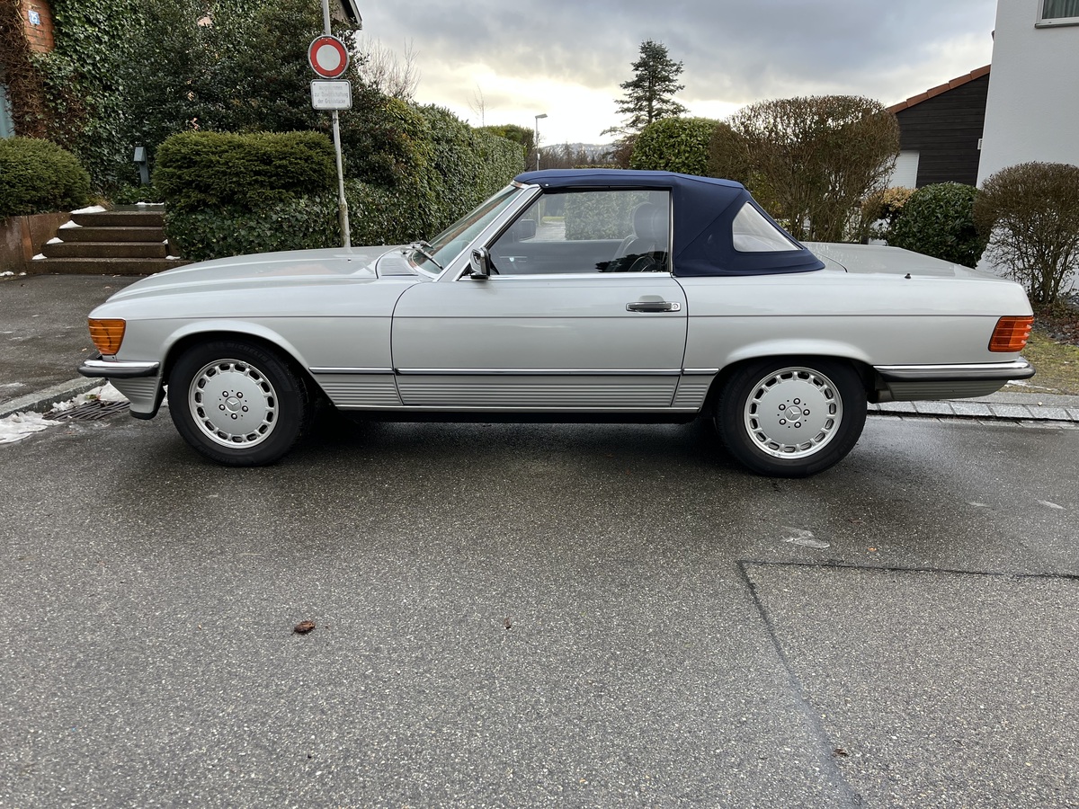 Bild 1 13 vom Fahrzeug-Verkaufsinserat Mercedes Benz 300 SL R107 1987