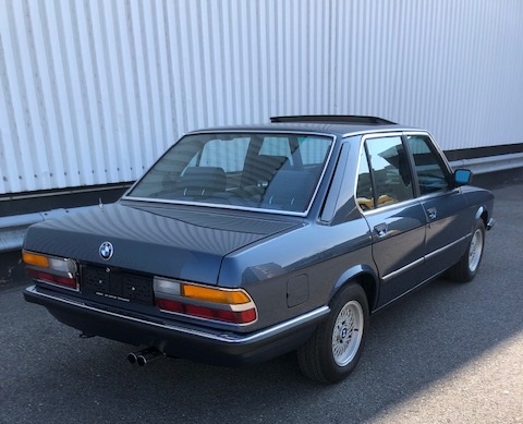 Bild 3 16 vom Fahrzeug-Verkaufsinserat BMW 528i A E28 1986 BMW 528i A E28 Veteran
