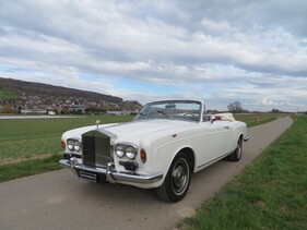 Rolls-Royce Corniche (1972) Rolls-Royce Corniche (1972)
