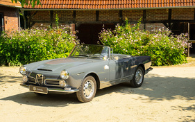 Alfa Romeo 2600 Touring Spider (1963) Alfa Romeo 2600 Touring Spider (1963)