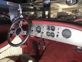 Bild 16 von Inserat Excalibur Roadster SS 1967