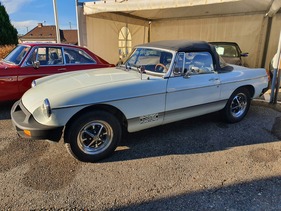MG B Roadster (1976) MG B Roadster (1976)