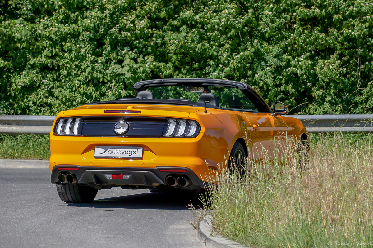 Bild 11 26 vom Fahrzeug-Verkaufsinserat Ford Mustang Convertible 5.0 V8 GT Automat 2019 sehr gepflegtes Fahrzeug - ab Service - neue Michelin Pilot Sport Reifen - aus 1. Hand - Touchscreen-Navi - B+O - AppLink