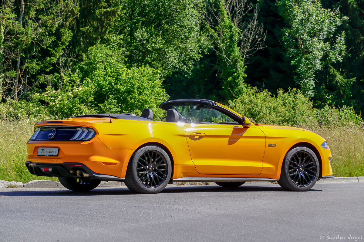 Bild 2 26 vom Fahrzeug-Verkaufsinserat Ford Mustang Convertible 5.0 V8 GT Automat 2019 sehr gepflegtes Fahrzeug - ab Service - neue Michelin Pilot Sport Reifen - aus 1. Hand - Touchscreen-Navi - B+O - AppLink
