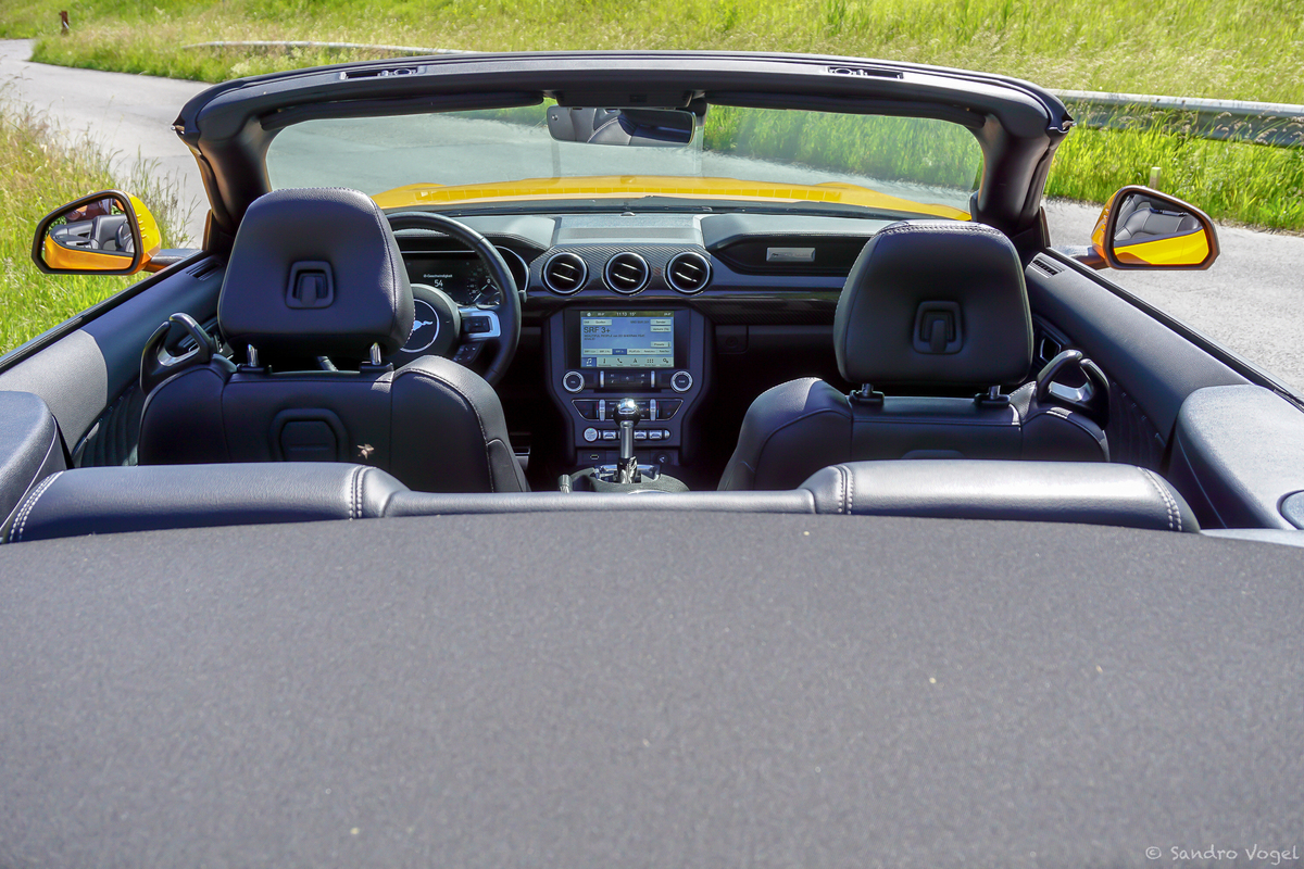 Bild 20 26 vom Fahrzeug-Verkaufsinserat Ford Mustang Convertible 5.0 V8 GT Automat 2019 sehr gepflegtes Fahrzeug - ab Service - neue Michelin Pilot Sport Reifen - aus 1. Hand - Touchscreen-Navi - B+O - AppLink