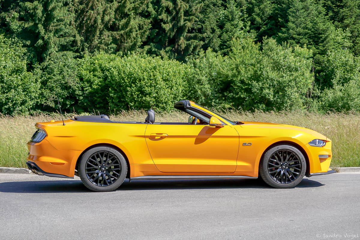 Bild 6 26 vom Fahrzeug-Verkaufsinserat Ford Mustang Convertible 5.0 V8 GT Automat 2019 sehr gepflegtes Fahrzeug - ab Service - neue Michelin Pilot Sport Reifen - aus 1. Hand - Touchscreen-Navi - B+O - AppLink