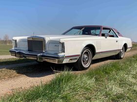 Lincoln Continental (1977) (Auktions-Fahrzeug) Lincoln Continental (1977) (Auktions-Fahrzeug)