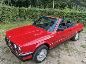 BMW 325i cabriolet (1986) (Auktions-Fahrzeug) BMW 325i cabriolet (1986) (Auktions-Fahrzeug)