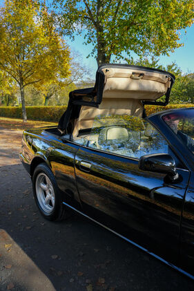 Bild 8 von Inserat Aston Martin Virage Volante 1993