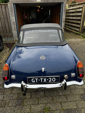 Bild 4 von Inserat MG MGB 1974