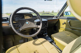 BMW 520 (1978) (Auktions-Fahrzeug)