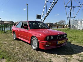 BMW M3 (1989) (Auktions-Fahrzeug) BMW M3 (1989) (Auktions-Fahrzeug)
