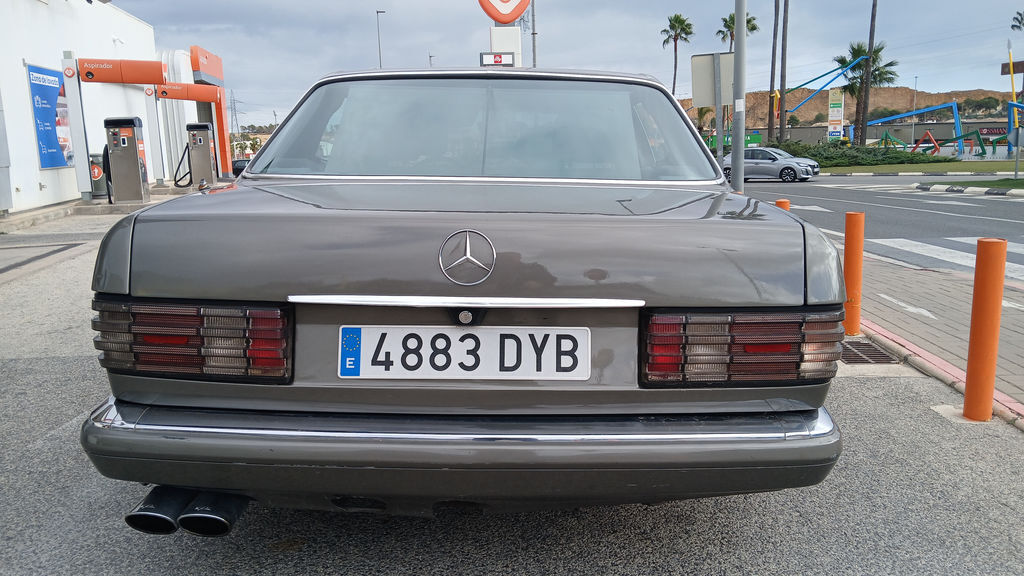 Bild 8 8 vom Fahrzeug-Verkaufsinserat Mercedes Benz 560SEL 1988