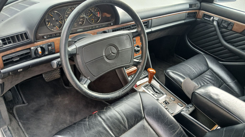 Bild 2 8 vom Fahrzeug-Verkaufsinserat Mercedes Benz 560SEL 1988