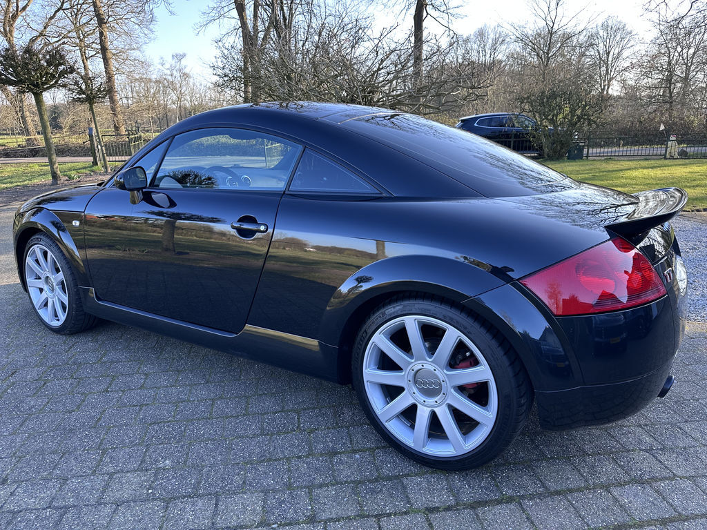 Bild 6 8 vom Fahrzeug-Verkaufsinserat Audi TT 2005