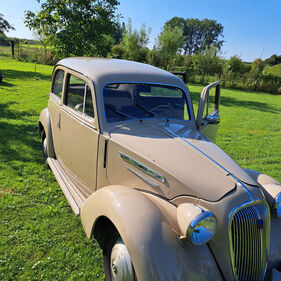 Simca 8 (1951) (Auktions-Fahrzeug) Simca 8 (1951) (Auktions-Fahrzeug)