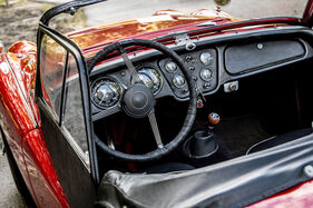 Bild 2 von Inserat Triumph TR2 1955