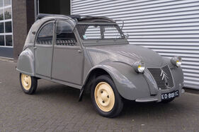 Citroen 2CV (1953) (Auction Car)