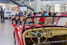 Logo der Veranstaltung «Eröffnung Oldtimer-Ausstellungszentrum mit Auktion» Logo der Veranstaltung «Eröffnung Oldtimer-Ausstellungszentrum mit Auktion»